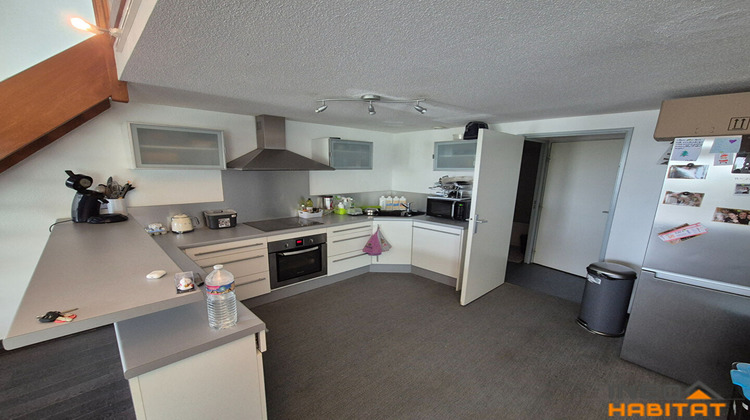 Ma-Cabane - Location Appartement LA MEZIERE, 65 m²