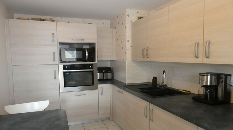 Ma-Cabane - Location Appartement LA MEZIERE, 66 m²