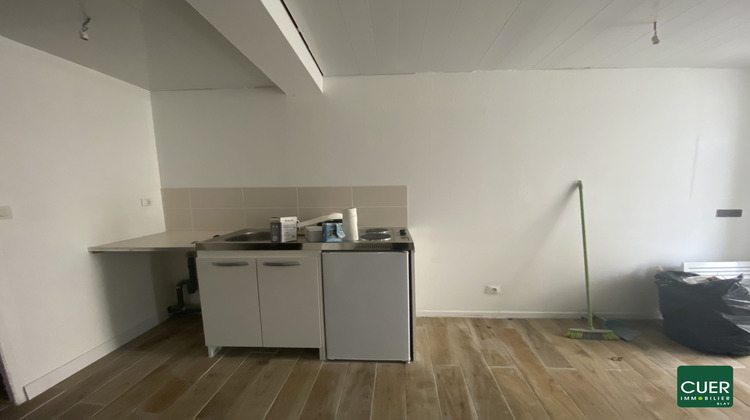 Ma-Cabane - Location Appartement LA ROCHE-DE-GLUN, 30 m²