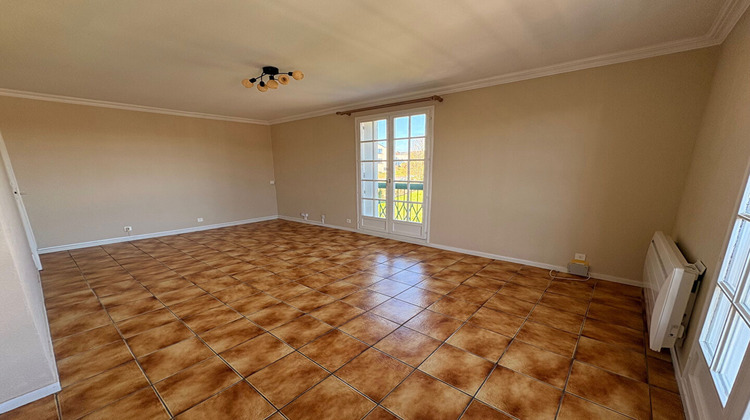 Ma-Cabane - Location Appartement LA ROCHE-POSAY, 70 m²