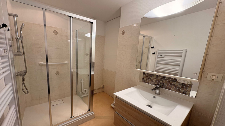 Ma-Cabane - Location Appartement LA ROCHE-POSAY, 70 m²
