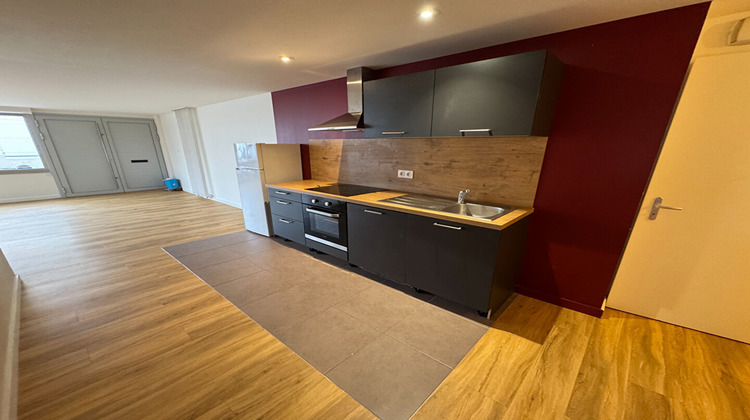 Ma-Cabane - Location Appartement LA ROCHE-SUR-YON, 84 m²