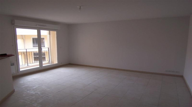 Ma-Cabane - Location Appartement La Roque-d'Anthéron, 46 m²