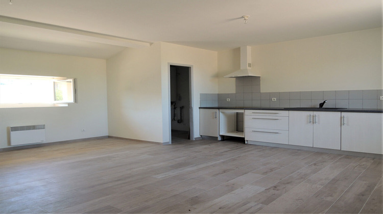 Ma-Cabane - Location Appartement LA ROQUE-D'ANTHERON, 81 m²
