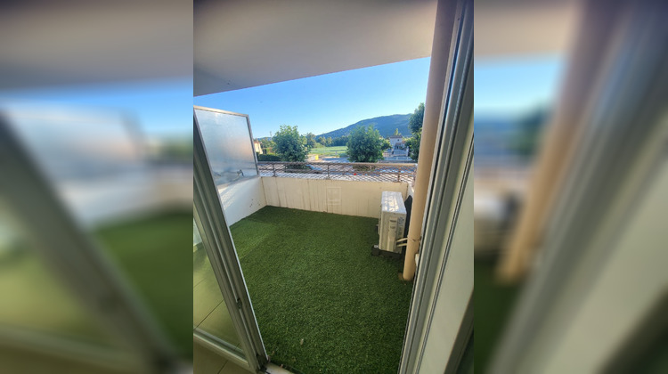 Ma-Cabane - Location Appartement La Roquette-sur-Siagne, 39 m²