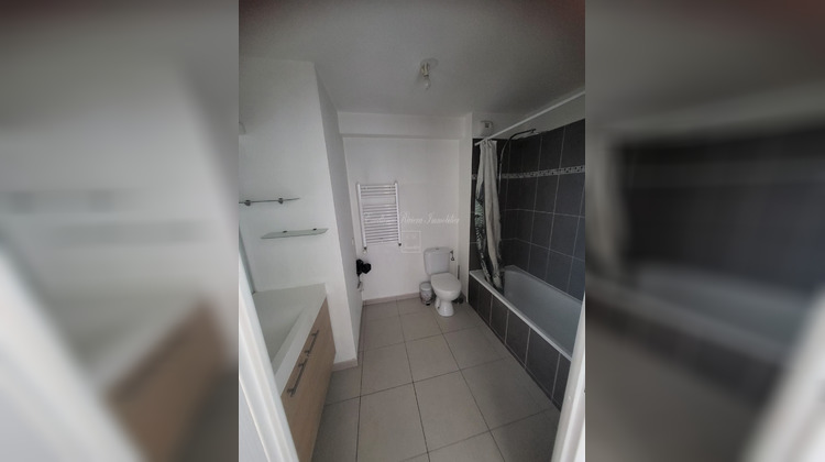 Ma-Cabane - Location Appartement La Roquette-sur-Siagne, 39 m²