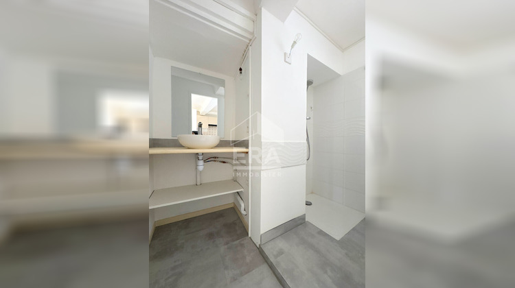 Ma-Cabane - Location Appartement LA TOUR-D'AIGUES, 40 m²