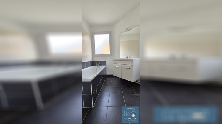 Ma-Cabane - Location Appartement LA TOUR-DU-PIN, 57 m²