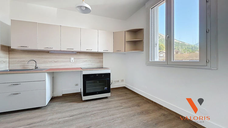 Ma-Cabane - Location Appartement La Tronche, 38 m²