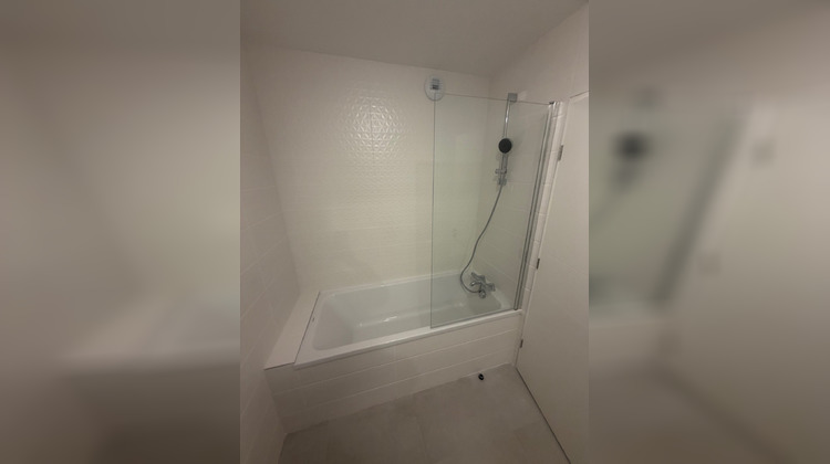 Ma-Cabane - Location Appartement La Tronche, 44 m²