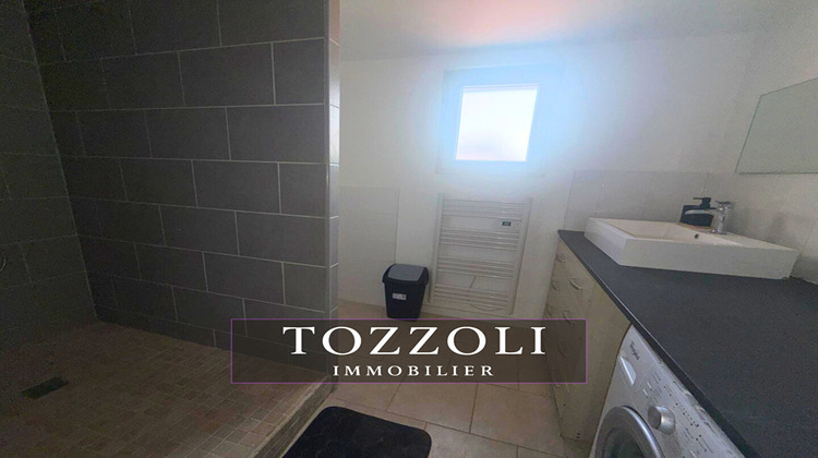 Ma-Cabane - Location Appartement LA VERPILLIERE, 43 m²