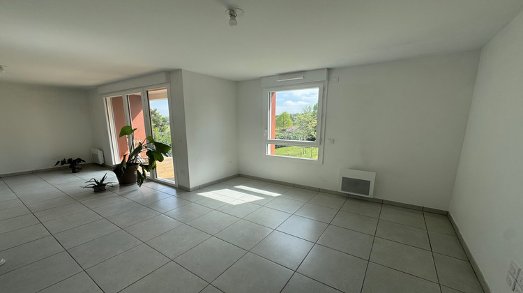 Ma-Cabane - Location Appartement Labastide-Saint-Sernin, 64 m²