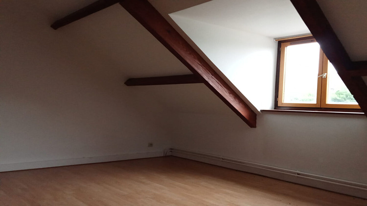 Ma-Cabane - Location Appartement LACROIX-SAINT-OUEN, 32 m²