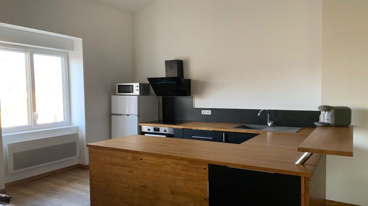 Ma-Cabane - Location Appartement LAGNIEU, 51 m²