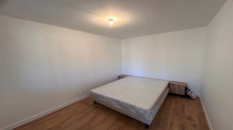 Ma-Cabane - Location Appartement LAGNIEU, 29 m²