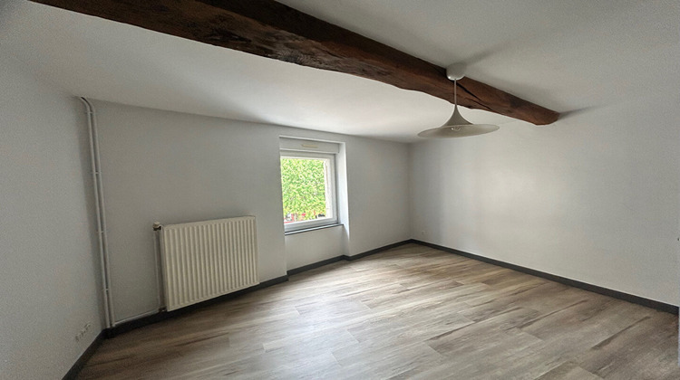 Ma-Cabane - Location Appartement LAGNIEU, 45 m²