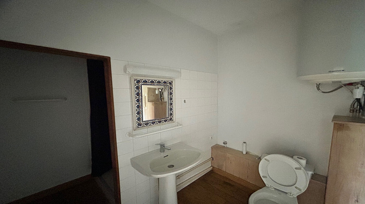 Ma-Cabane - Location Appartement LAGNIEU, 45 m²