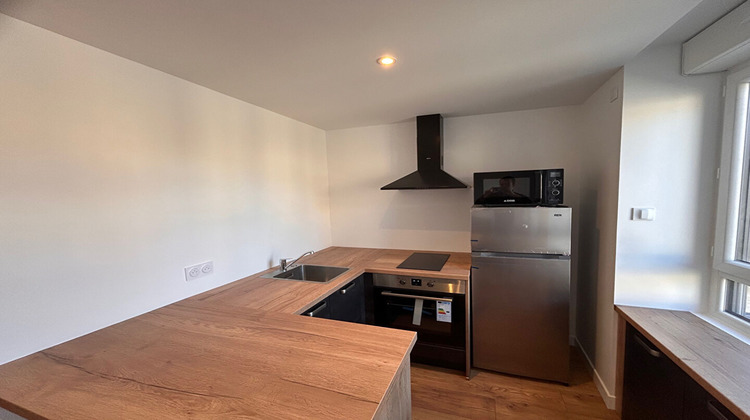 Ma-Cabane - Location Appartement LAGNIEU, 29 m²