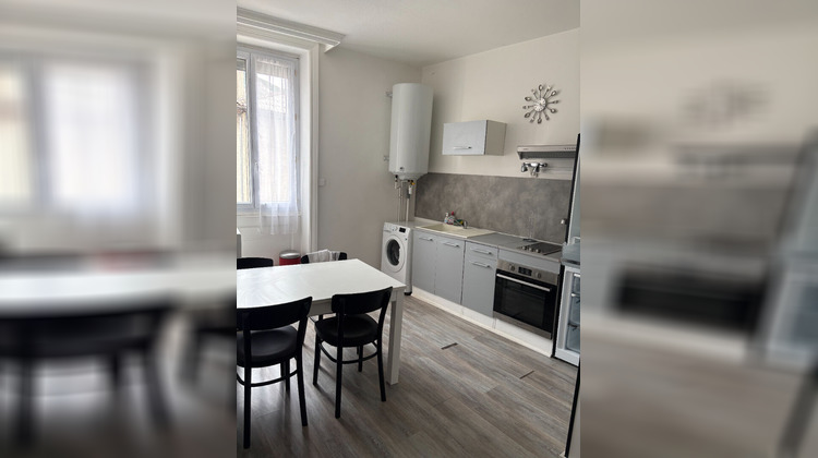 Ma-Cabane - Location Appartement LAGNIEU, 41 m²