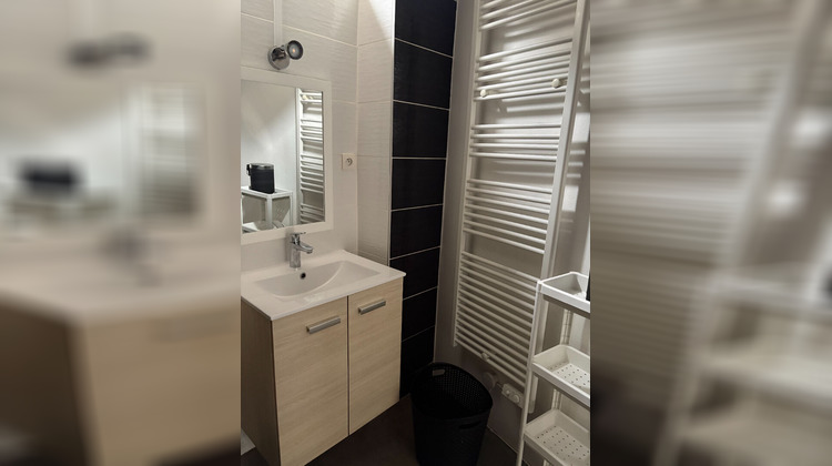 Ma-Cabane - Location Appartement LAGNIEU, 41 m²