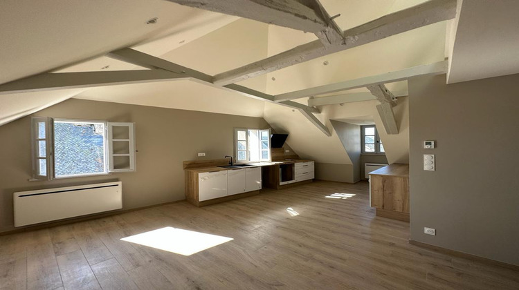 Ma-Cabane - Location Appartement LAGUIOLE, 55 m²