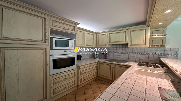 Ma-Cabane - Location Appartement LAISSAC, 69 m²