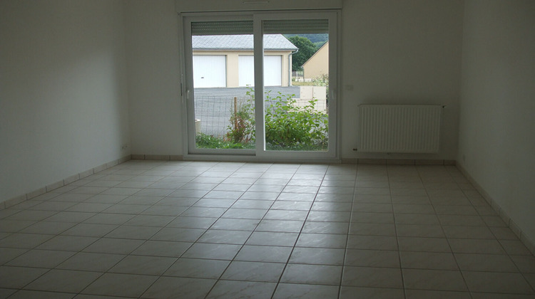 Ma-Cabane - Location Appartement LAISSAC, 59 m²