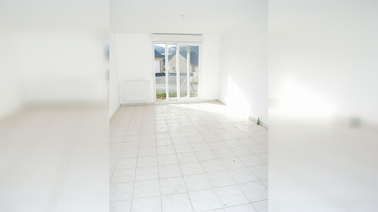 Ma-Cabane - Location Appartement LAISSAC, 59 m²