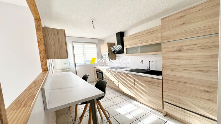 Ma-Cabane - Location Appartement LAISSAC, 49 m²