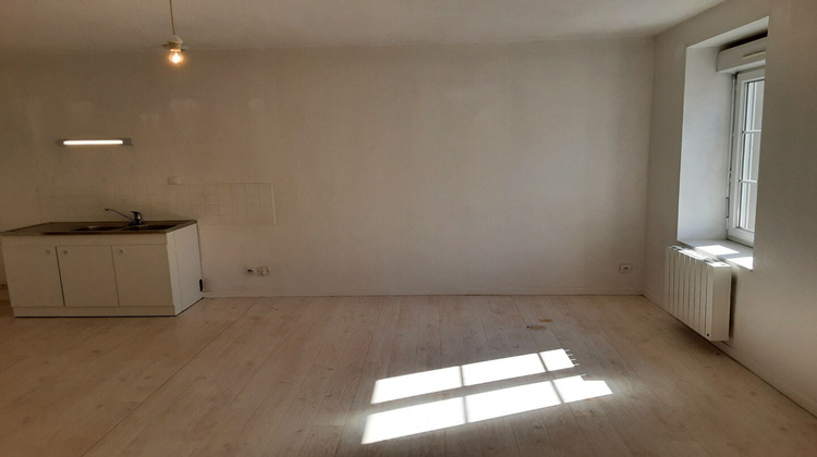 Ma-Cabane - Location Appartement LALLEYRIAT, 68 m²