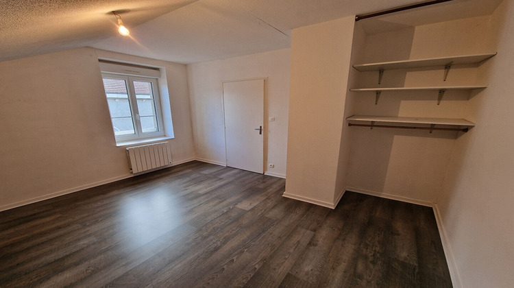 Ma-Cabane - Location Appartement LALLEYRIAT, 68 m²