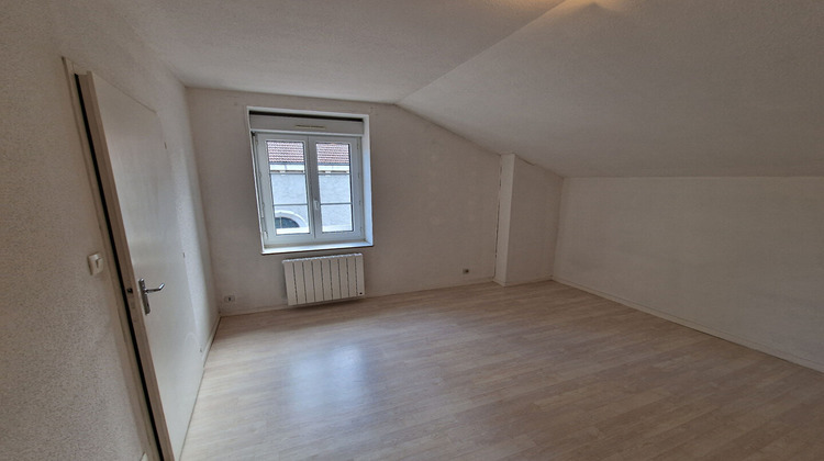 Ma-Cabane - Location Appartement LALLEYRIAT, 68 m²