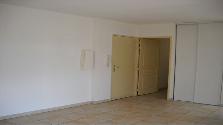 Ma-Cabane - Location Appartement LAMALOU LES BAINS, 77 m²