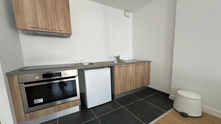 Ma-Cabane - Location Appartement LAMBERSART, 26 m²