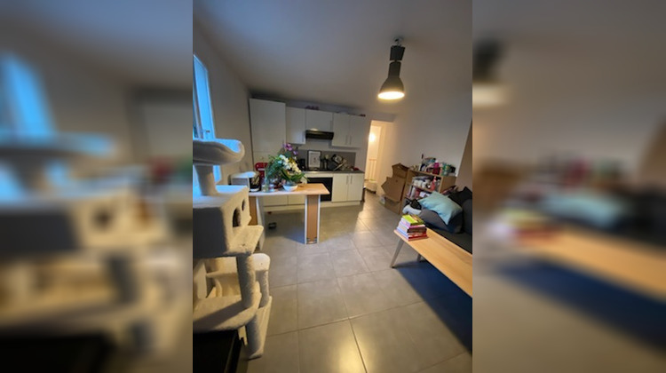Ma-Cabane - Location Appartement Lambesc, 39 m²