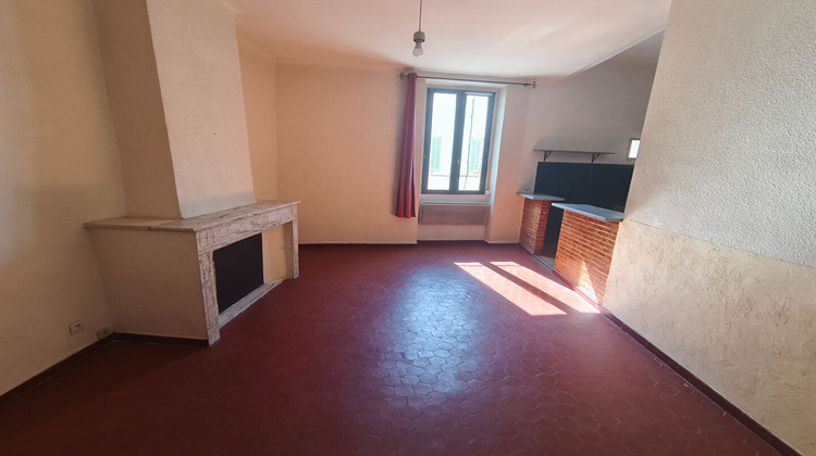 Ma-Cabane - Location Appartement LAMBESC, 29 m²