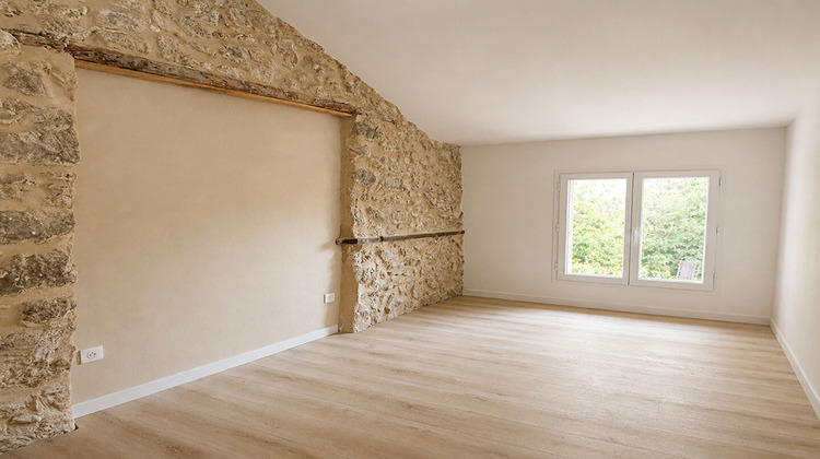 Ma-Cabane - Location Appartement LAMBESC, 72 m²