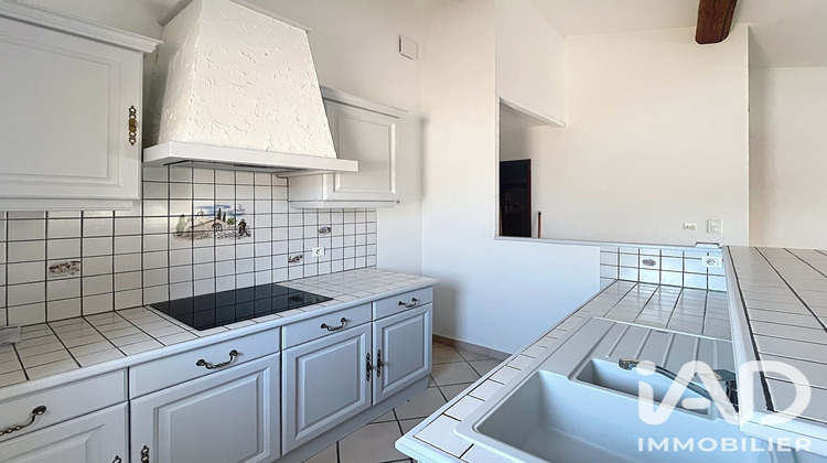 Ma-Cabane - Location Appartement Lambesc, 50 m²