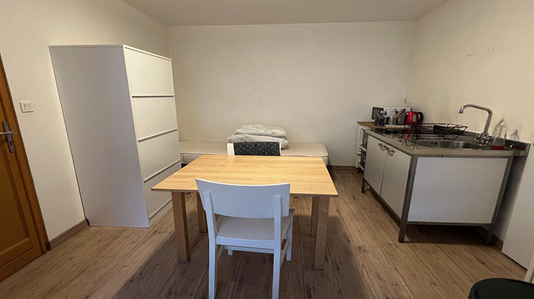 Ma-Cabane - Location Appartement LANDERNEAU, 18 m²