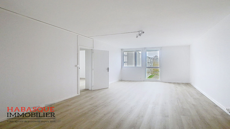 Ma-Cabane - Location Appartement LANDIVISIAU, 61 m²