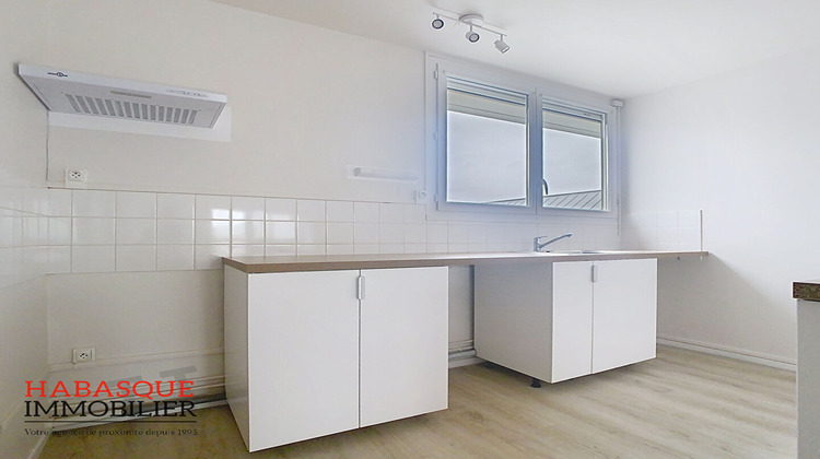 Ma-Cabane - Location Appartement LANDIVISIAU, 61 m²