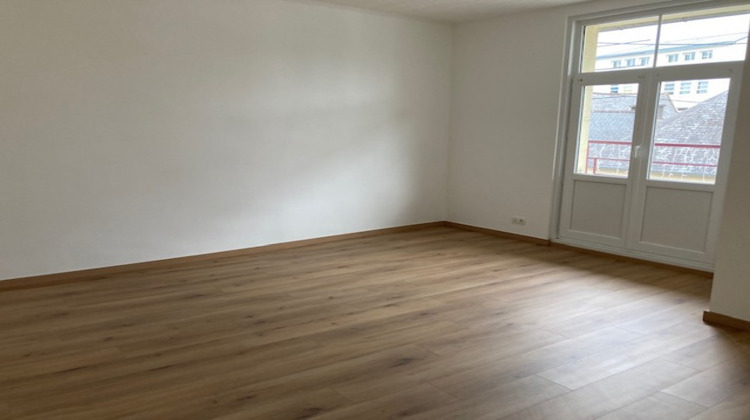 Ma-Cabane - Location Appartement LANDIVISIAU, 74 m²