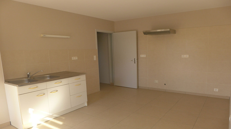 Ma-Cabane - Location Appartement LANGAN, 42 m²