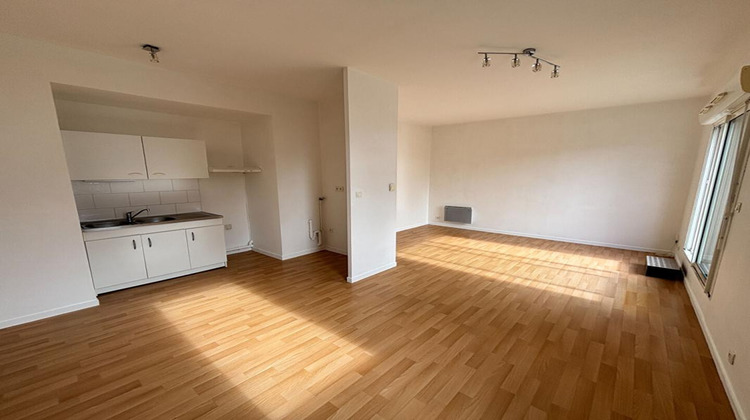 Ma-Cabane - Location Appartement LANGUEUX, 42 m²