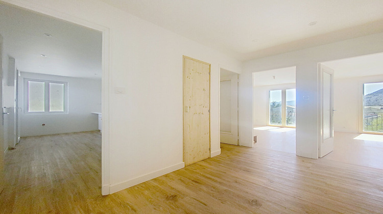 Ma-Cabane - Location Appartement LARAGNE-MONTEGLIN, 84 m²