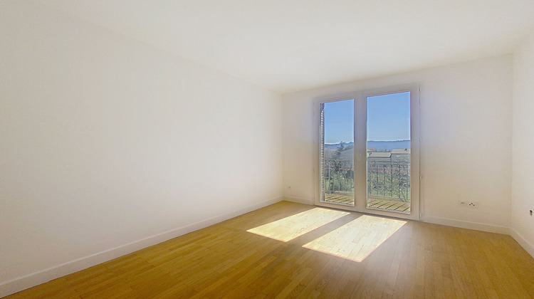 Ma-Cabane - Location Appartement LARAGNE-MONTEGLIN, 84 m²