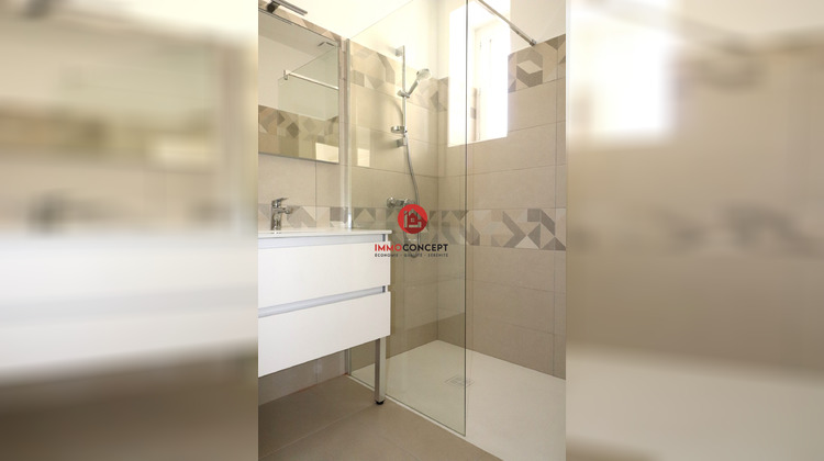 Ma-Cabane - Location Appartement Laudun-l'Ardoise, 90 m²