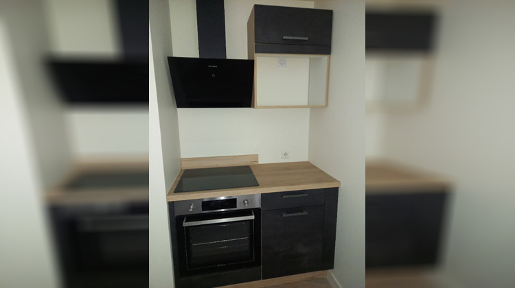 Ma-Cabane - Location Appartement LAVAL, 85 m²