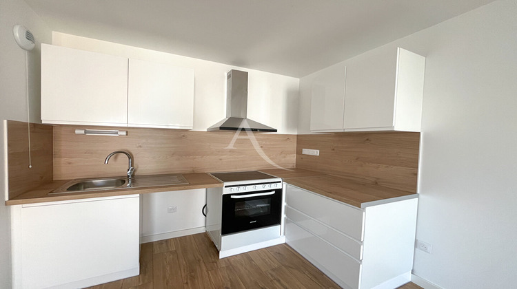 Ma-Cabane - Location Appartement LAVAL, 63 m²