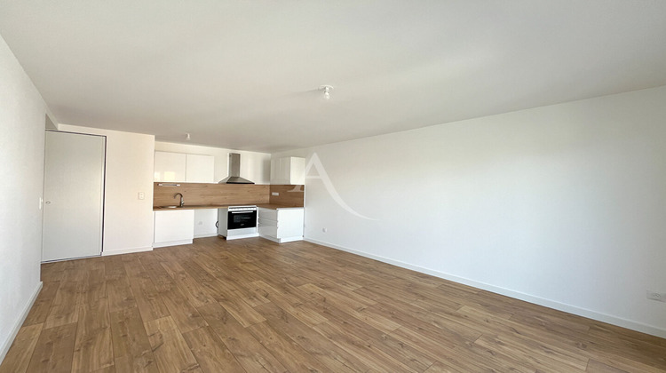 Ma-Cabane - Location Appartement LAVAL, 63 m²